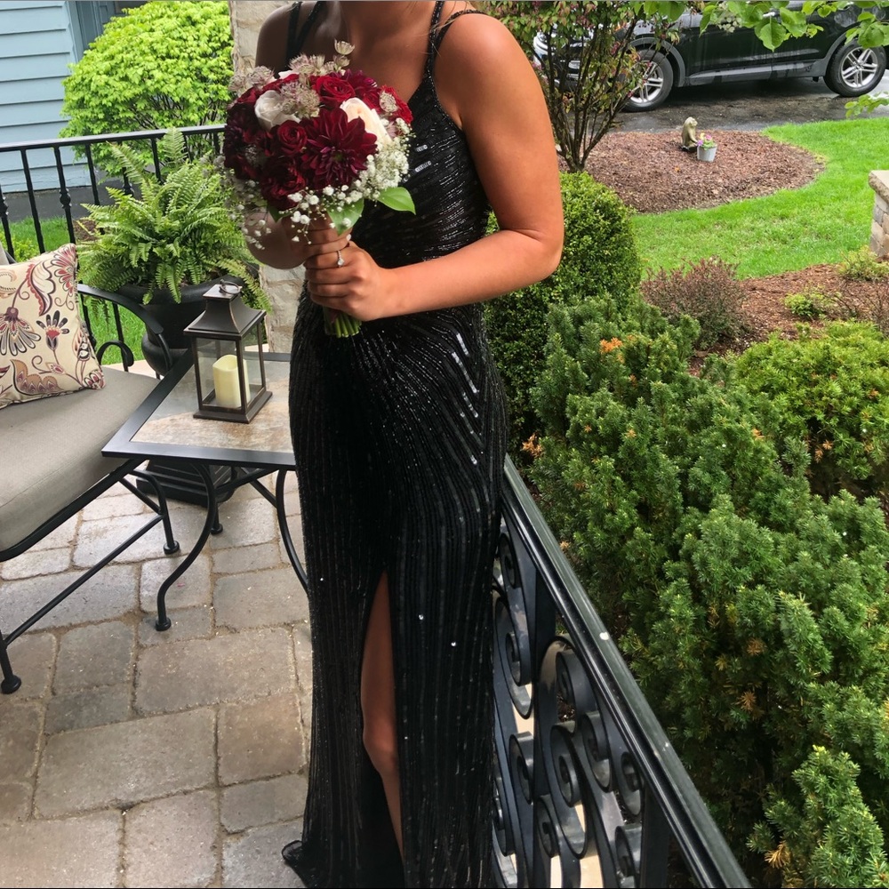 Prom dress!! - Picture 4 of 6